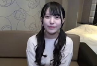 小哥的幸福生活户外双飞风骚两姐妹，全程露脸草完年轻的妹妹干骚姐姐，暴力草嘴后入骚臀，不断抽插浪叫不止